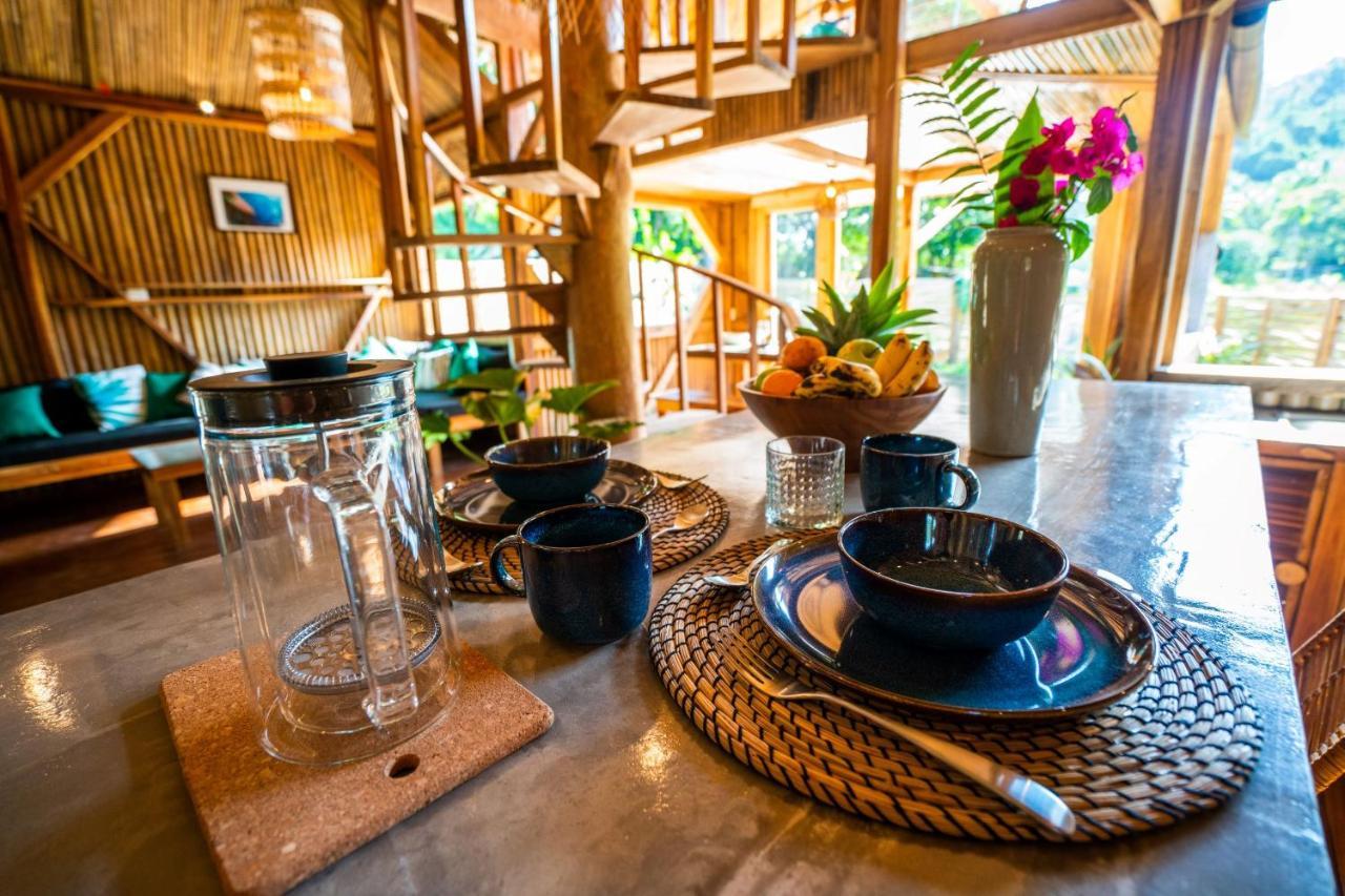 Palayan Villa - Villa With Views, Garden And Pool El Nido Bagian luar foto