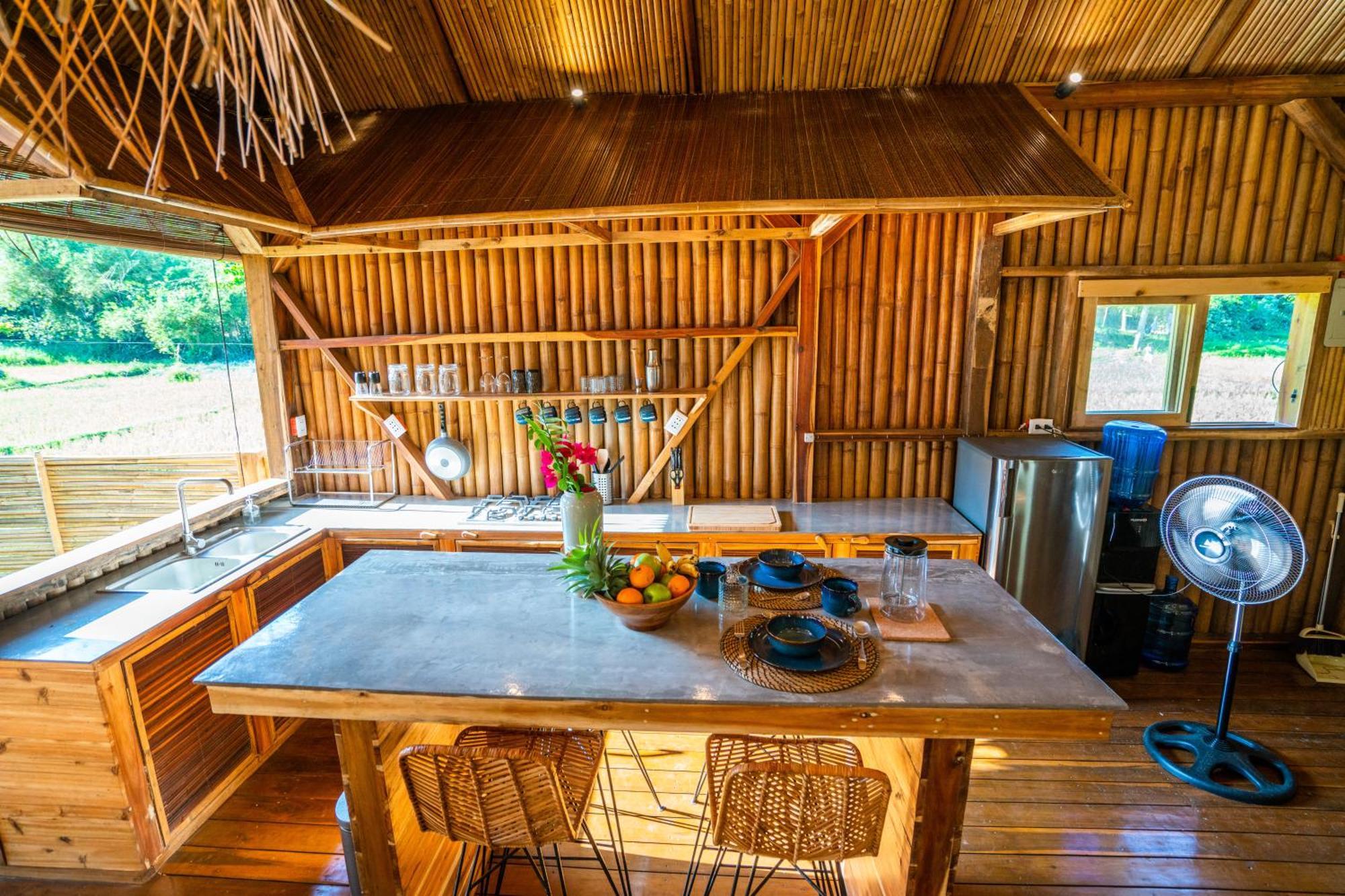 Palayan Villa - Villa With Views, Garden And Pool El Nido Bagian luar foto